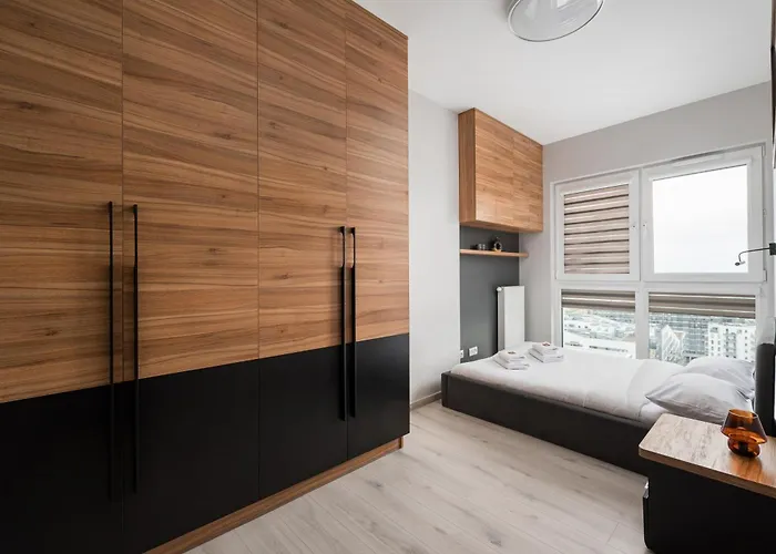 New Comfort 1604 By Bookinghost *